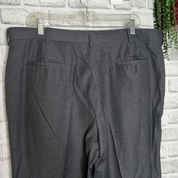 Axist Gray Relaxed Fit Dress Pants Slacks Size 40/30 Waist 40 - Picture 4 of 6